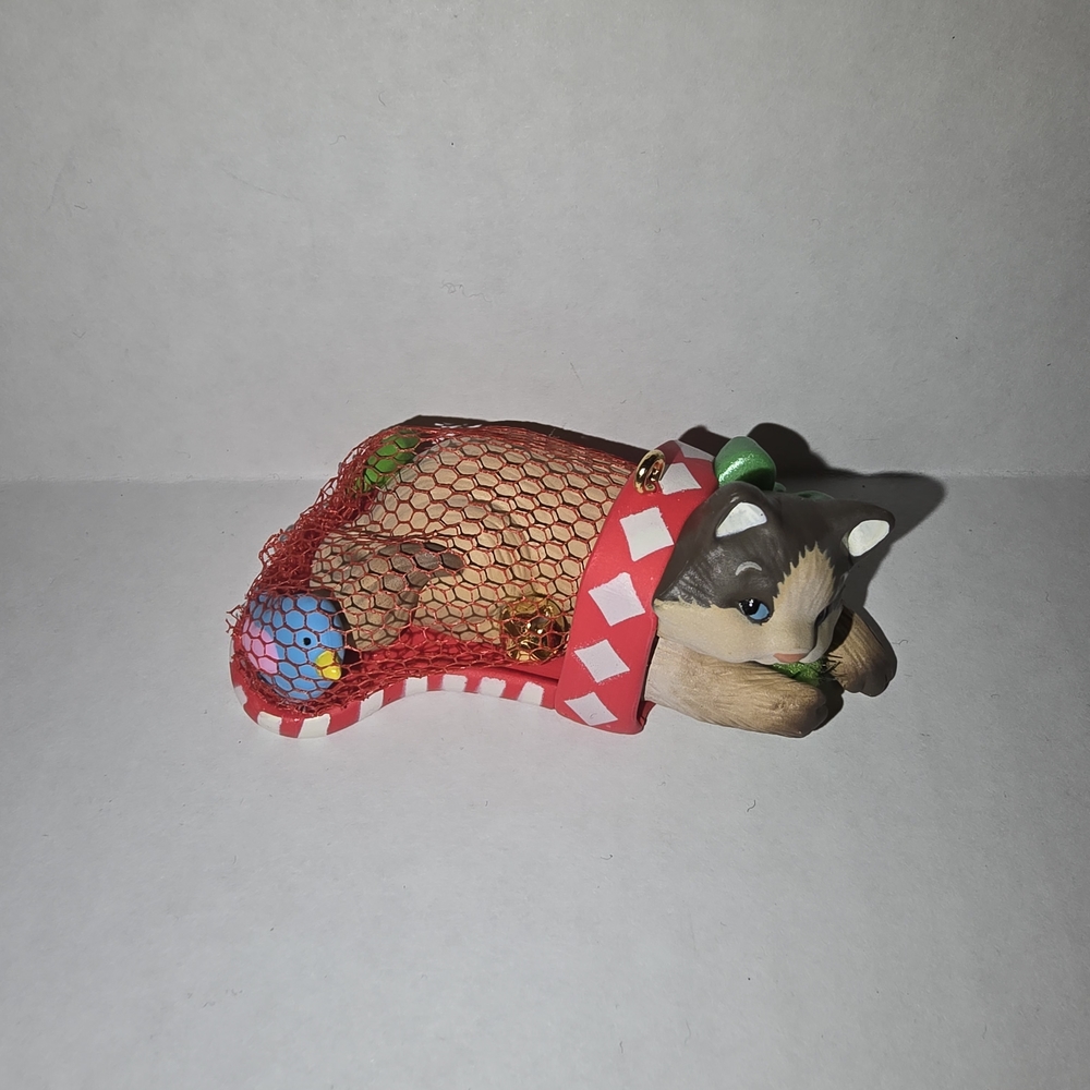 Hallmark 2019 Mischievous Kittens Ornament - Picture 2 of 6